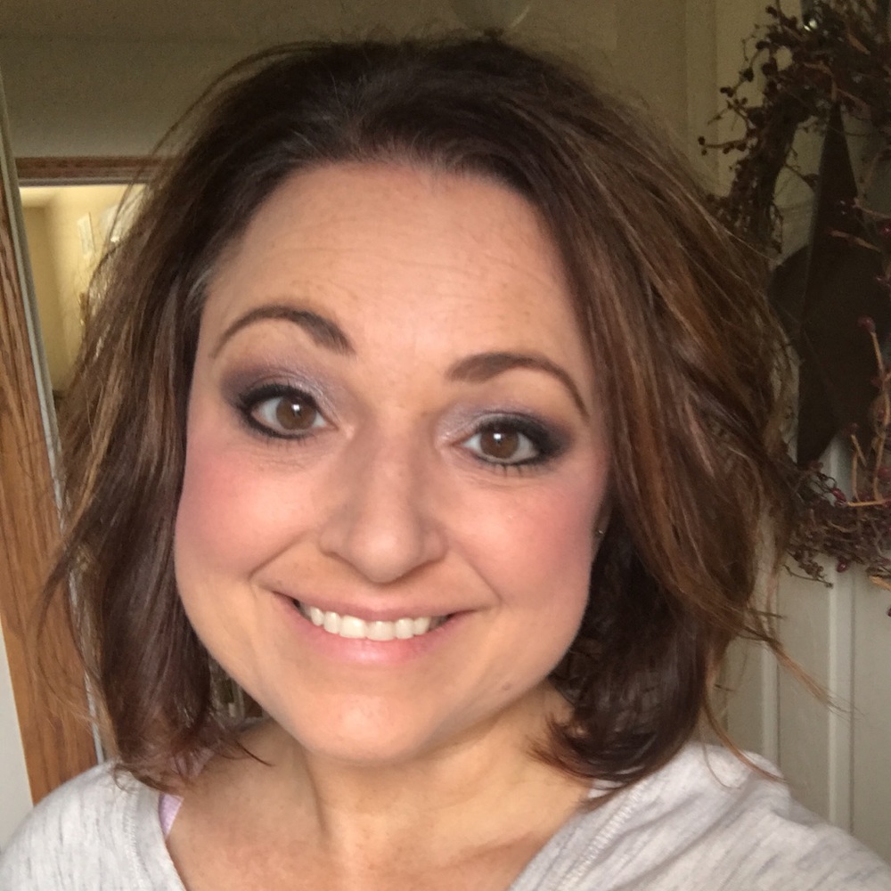 Meet your Posher, Melissa
